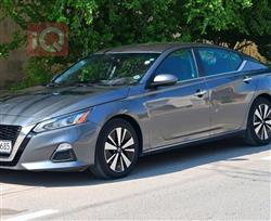 نيسان ألتيما